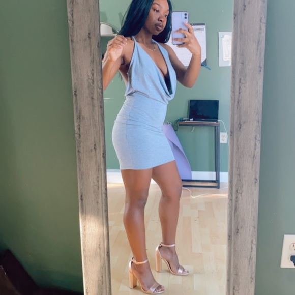 PrettyLittleThing Grey Marl Halterneck Cowl Bodycon Dress - Picture 7 of 8